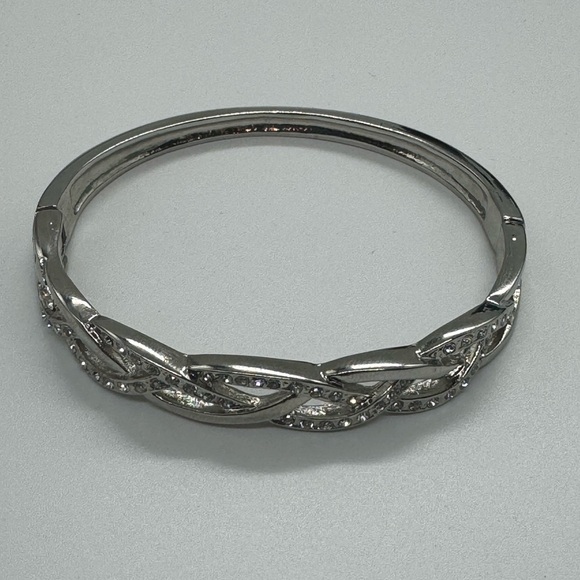Silver Tone Braided Crystal Hinged Bangle Bracelet Made w Swarovski Crystals - Picture 8 of 12